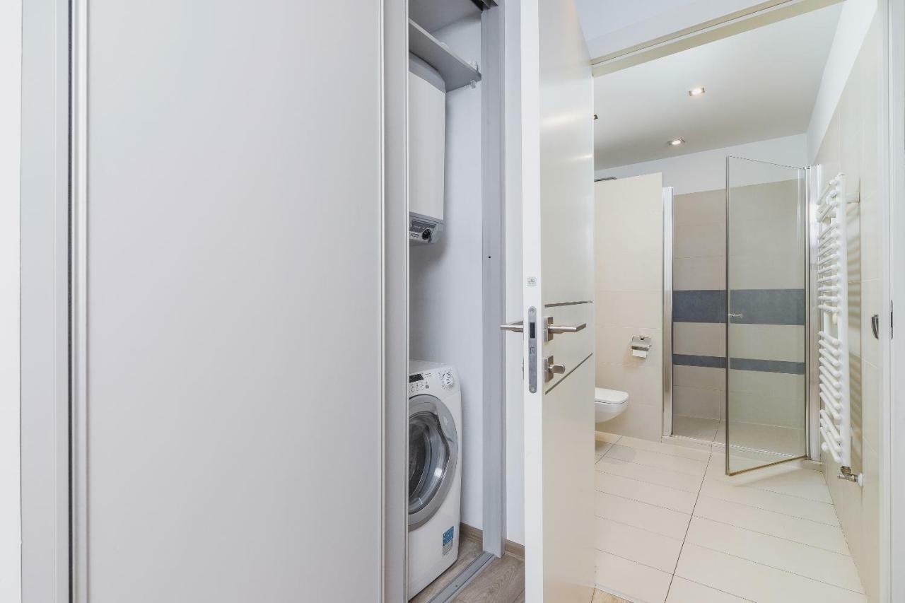 Apartments Cracow Miodowa By Renters Kraków Eksteriør billede